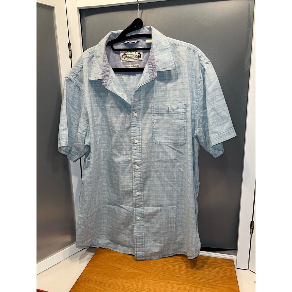 Men’s light blue Seappointe button-up shirt made with Aloha island classics L